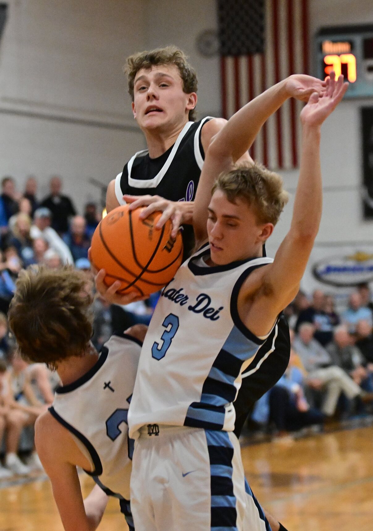 Mater Dei vs Breese Central